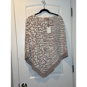 NEW Barefoot Dreams One Size Poncho Cozy Chic Ultra Lite Ocean Breez Faded Rose